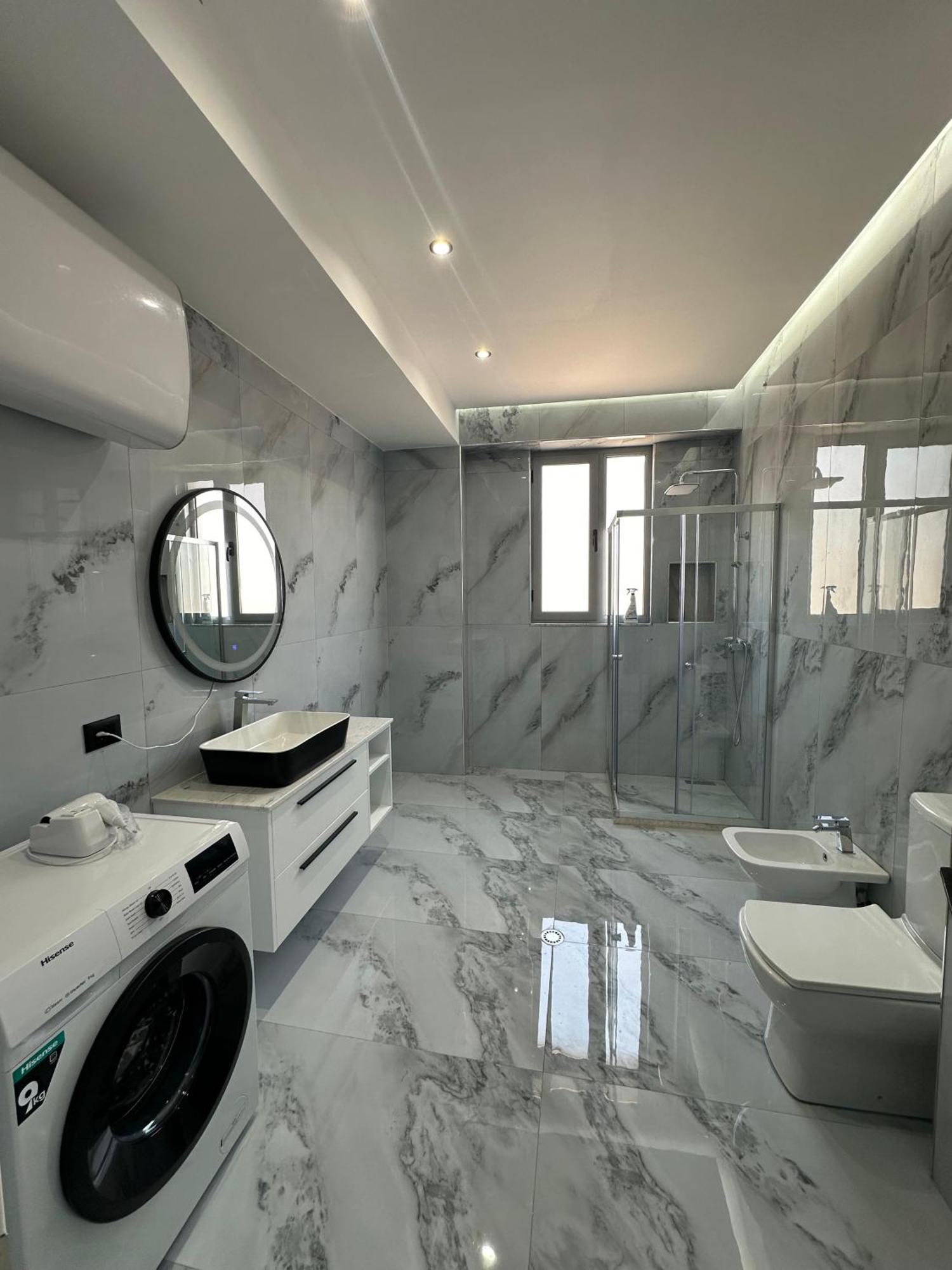 Gael Luxury Apartment Berat Buitenkant foto