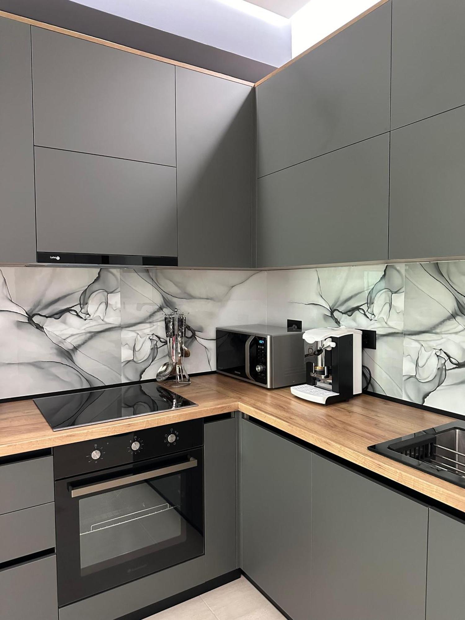 Gael Luxury Apartment Berat Buitenkant foto