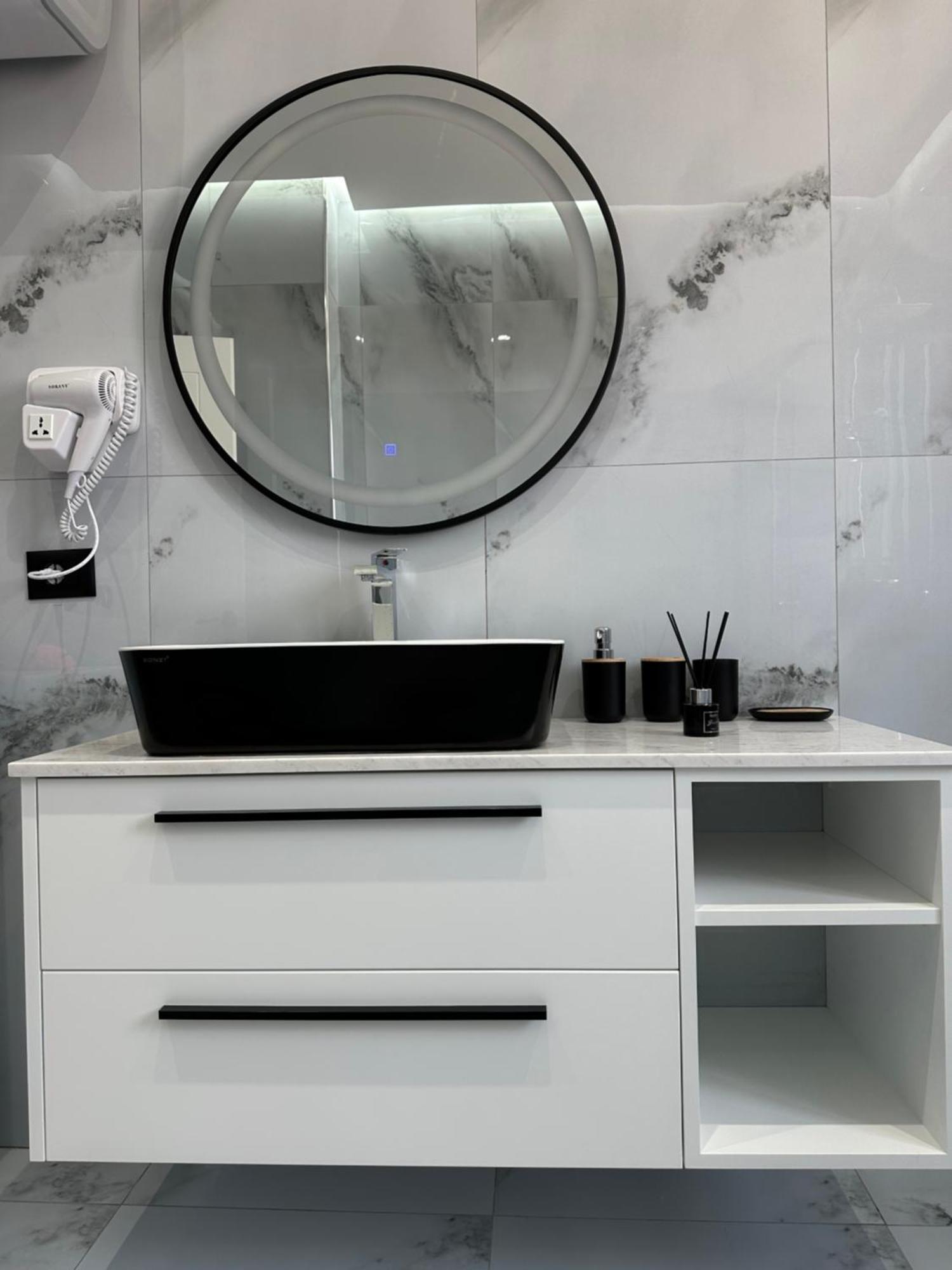 Gael Luxury Apartment Berat Buitenkant foto