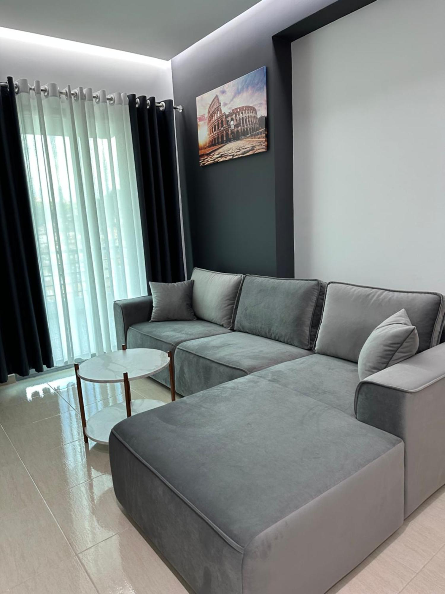 Gael Luxury Apartment Berat Buitenkant foto